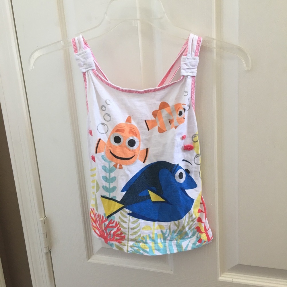 FINAL MARKDOWN LITTLE girls Disney top 5/6